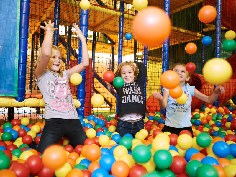 Auenhotel Kinderprogramm Playarena Softplayanlage